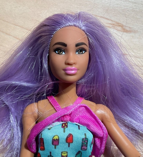 Barbie ibrida capelli viola
