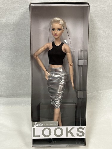 Bambola barbie signature - signature, look